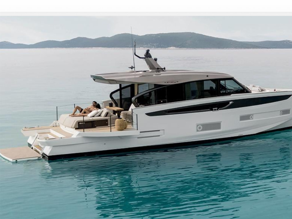 Azimut Seadeck 6