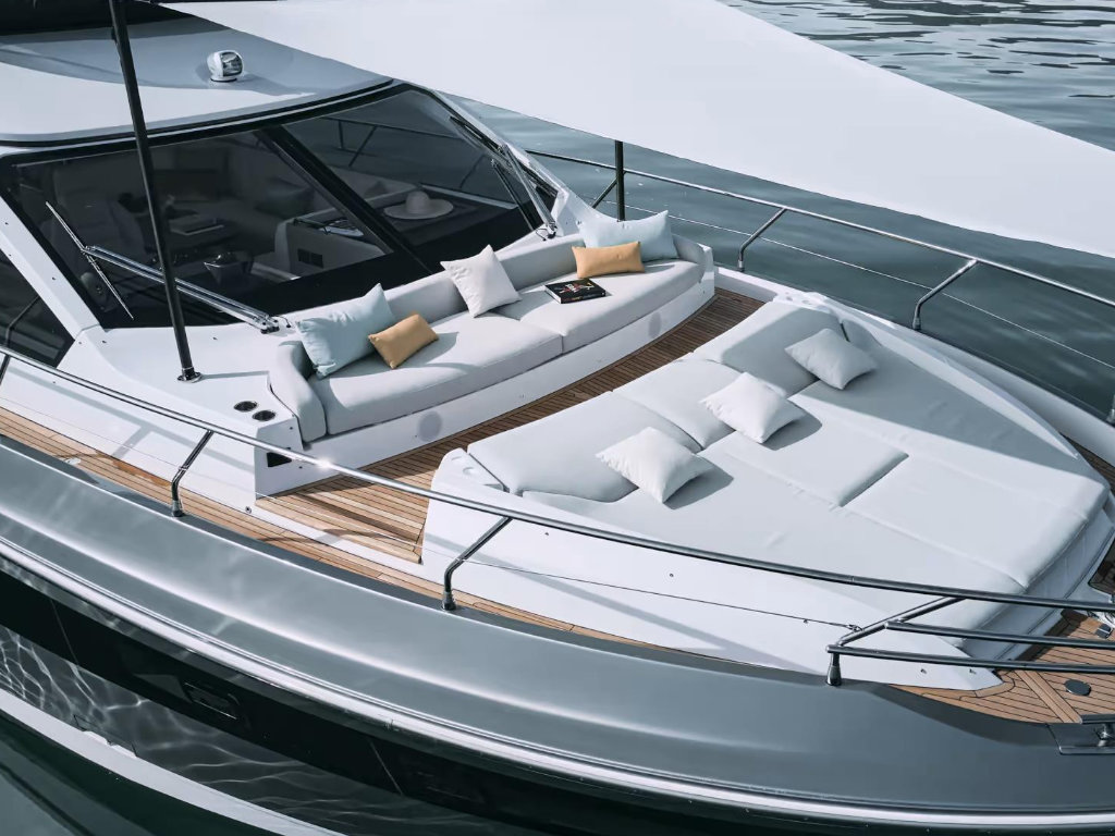 Azimut 53 Fly